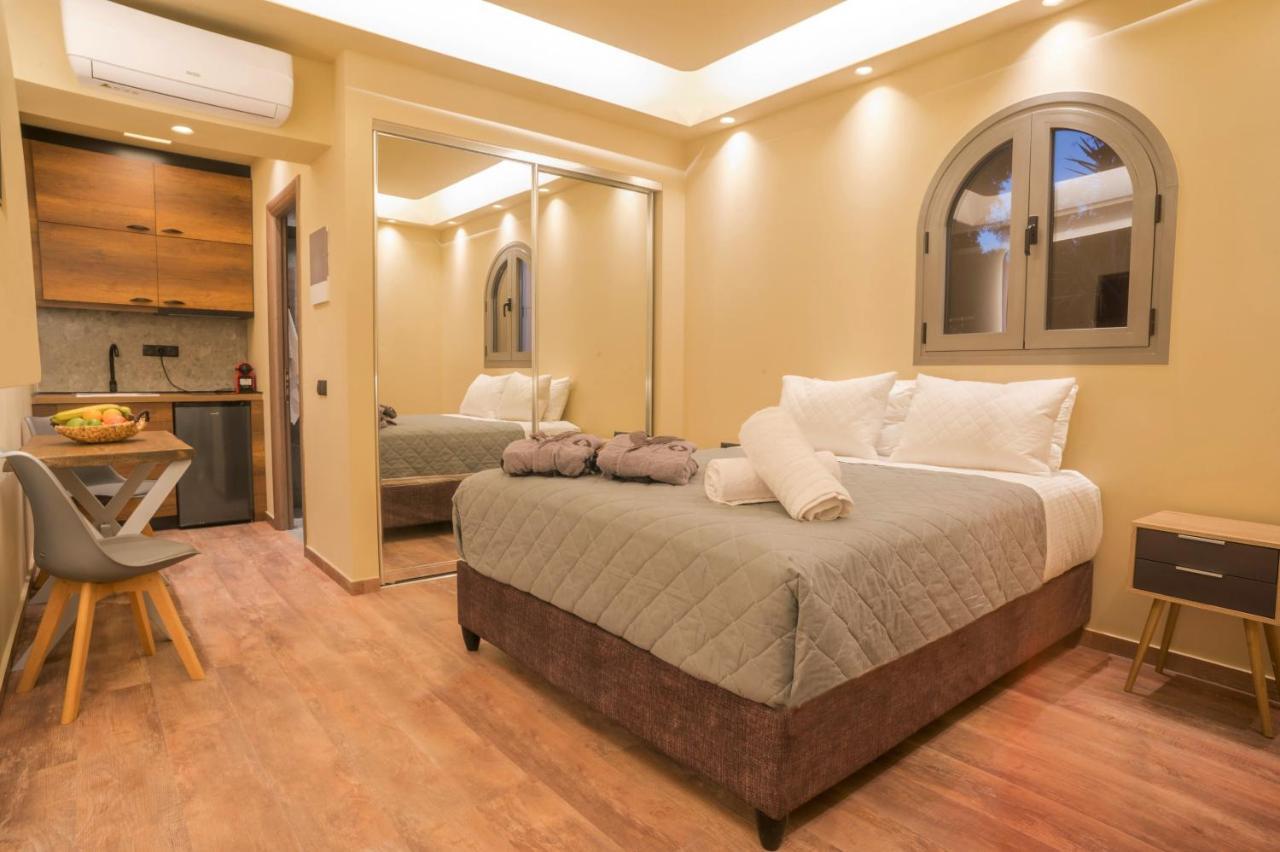 אכיליון Seven Keys Luxury Suites מראה חיצוני תמונה