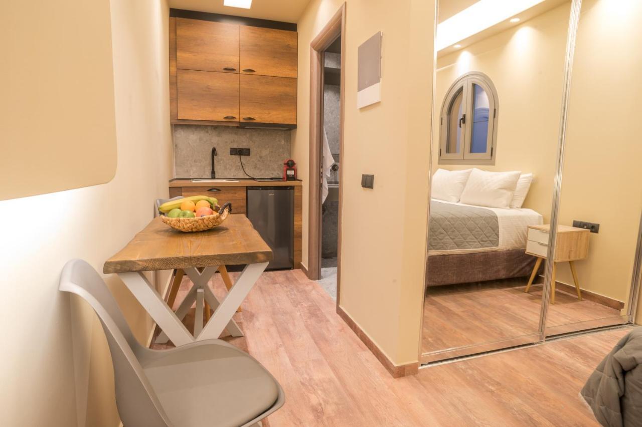 אכיליון Seven Keys Luxury Suites מראה חיצוני תמונה